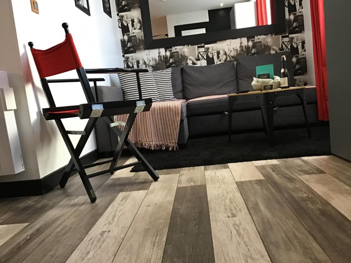 הונפלר Appartement Cinema Video-Projecteur Et Garage מראה חיצוני תמונה