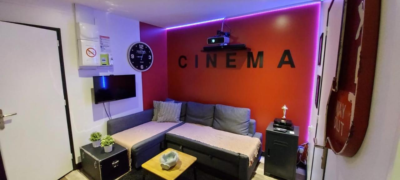 הונפלר Appartement Cinema Video-Projecteur Et Garage מראה חיצוני תמונה